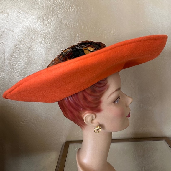 UNIQUE DESIGNER VINTAGE ORANGE FELT WIDE BRIM HAT + MULTICOLORED FEATHERS main image 6